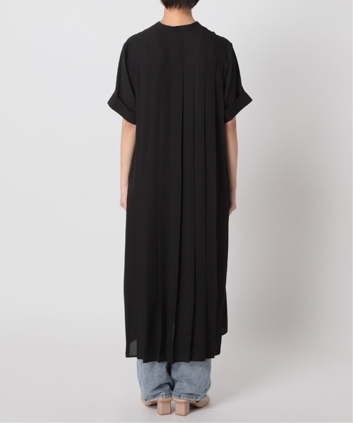 Simplicite（サンプリシテ）の「ブザムバックプリーツワンピース（ワンピース・レディース・ブラック/ベージュ/ブルー・FREE）」の21枚目の写真