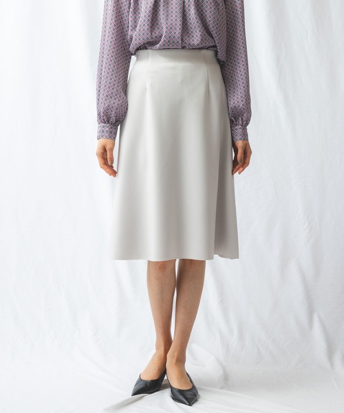NARACAMICIE（ナラカミーチェ）の「サイドプリーツスカート（スカート・レディース・ネイビー/ブラック/ベージュ/ブルー・X-LARGE/MEDIUM）」の3枚目の写真