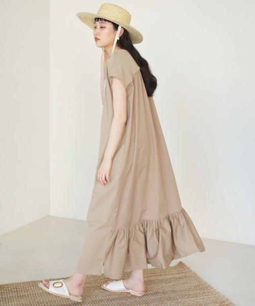 Bab（バブ）の「【Mサイズ・TLサイズ　選べる２サイズ】バックシャンティアードワンピース（ワンピース・レディース・カーキ/ライトグレー/ピンクベージュ/ブラック・TL/M）」の3枚目の写真