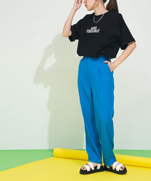 bohmal（ボマール）の「フットボールプリントロゴTシャツ（Tシャツ/カットソー・レディース・オフホワイト/ブラック・FREE）」の3枚目の写真
