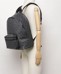 Guess（ゲス）の「VEZZOLA Smart Compact Backpack（バック