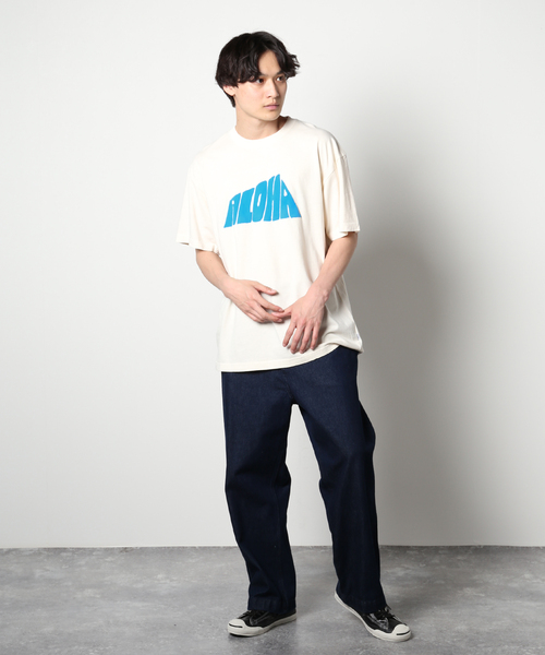 SALVAGE PUBLIC(サルベージパブリック)の「【SALVAGE PUBLIC/サルベージパブリック×JS】別注 ピグメント Tシャツ“Aloha”(Tシャツ/カットソー・メンズ・ブラック/アイボリー・LARGE/MEDIUM)」の3枚目の写真