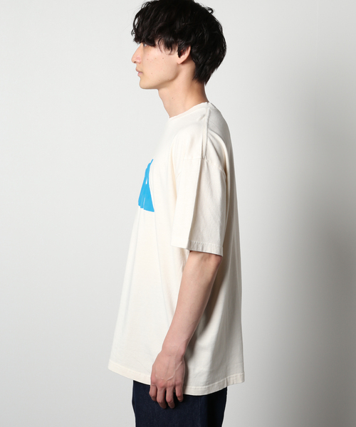 SALVAGE PUBLIC(サルベージパブリック)の「【SALVAGE PUBLIC/サルベージパブリック×JS】別注 ピグメント Tシャツ“Aloha”(Tシャツ/カットソー・メンズ・ブラック/アイボリー・LARGE/MEDIUM)」の5枚目の写真
