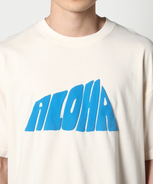 SALVAGE PUBLIC(サルベージパブリック)の「【SALVAGE PUBLIC/サルベージパブリック×JS】別注 ピグメント Tシャツ“Aloha”(Tシャツ/カットソー・メンズ・ブラック/アイボリー・LARGE/MEDIUM)」の7枚目の写真