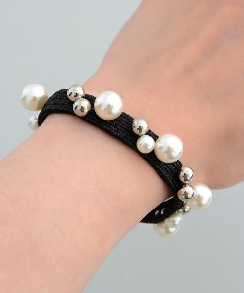 VIBGYOR Women（ヴィブジョー　ウィメン）の「【resonance】パール キラキラ ヘアゴム（ヘアゴム・レディース・ブラック/グレー/ピンク/シルバー/オレンジ/ブラック系1・FREE）」の8枚目の写真