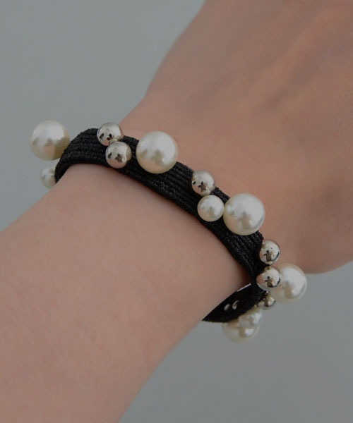 VIBGYOR Women（ヴィブジョー　ウィメン）の「【resonance】パール キラキラ ヘアゴム（ヘアゴム・レディース・ブラック/グレー/ピンク/シルバー/オレンジ/ブラック系1・FREE）」の22枚目の写真