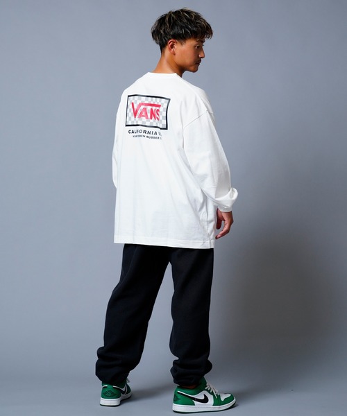 VANS(バンズ)の「【ムラサキスポーツ別注】VANS/バンズ チェッカーフラッグ バックプリントロンT 122K1020423(Tシャツ/カットソー・メンズ・ホワイト/ブラック/グレー・M/L/XL/XXL)」の11枚目の写真