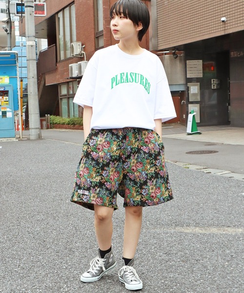 Pleasures プレジャーズ Surprise Tee 半袖ｔシャツ アーチロゴ Tシャツ カットソー Pleasures プレジャー のファッション通販 Zozotown