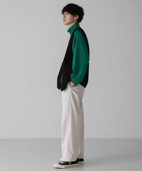 SENSE OF PLACE by URBAN RESEARCH（センスオブプレイスバイアーバンリサーチ）の「『ユニセックス』 Vネックデニムベスト（ベスト・メンズ・ブラック/インディゴブルー・MEDIUM/LARGE）」の6枚目の写真