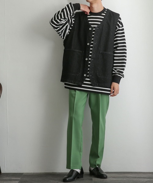 SENSE OF PLACE by URBAN RESEARCH（センスオブプレイスバイアーバンリサーチ）の「『ユニセックス』 Vネックデニムベスト（ベスト・メンズ・ブラック/インディゴブルー・MEDIUM/LARGE）」の13枚目の写真