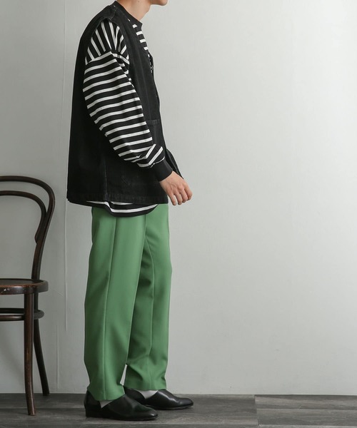 SENSE OF PLACE by URBAN RESEARCH（センスオブプレイスバイアーバンリサーチ）の「『ユニセックス』 Vネックデニムベスト（ベスト・メンズ・ブラック/インディゴブルー・MEDIUM/LARGE）」の15枚目の写真