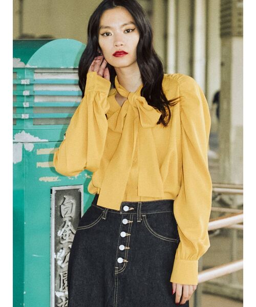 jouetie（ジュエティ）の「ボリュームスリーブリボンタイブラウス（シャツ/ブラウス・レディース・ピンク/イエロー/グリーン/クリア/その他1/その他2/オフホワイト/ブラック・MEDIUM）」の4枚目の写真