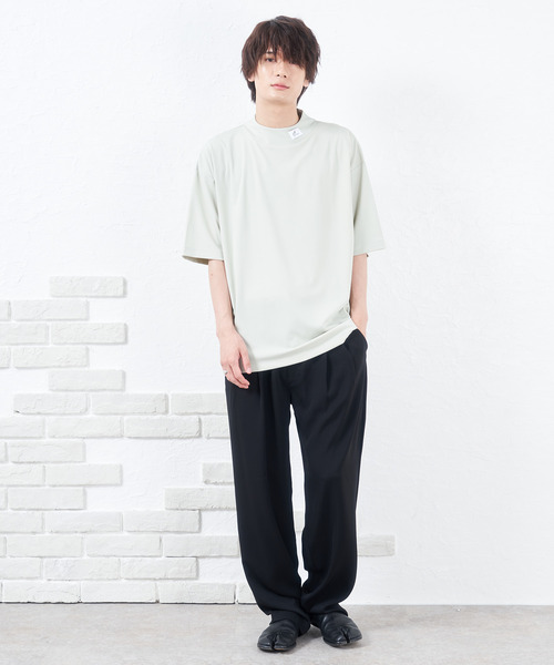 NIDO（ニド）の「if×NIDOモックネック半袖Ｔ（Tシャツ/カットソー・メンズ・グレイッシュベージュ/チャコールグレー・LARGE/MEDIUM）」の3枚目の写真