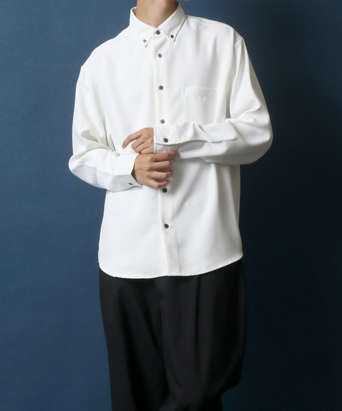 ANPAS(アンパス)の「ANPAS Twill Fabric Oversize Button Down Shirt/ANPAS 別注 ツイル オーバーサイズ ボタンダウンシャツ(シャツ/ブラウス・メンズ・ホワイト/チャコールグレー/ライトグレー/ブラック/ブルー/ワイン/グレイッシュベージュ・M/L)」の12枚目の写真