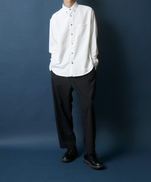 ANPAS(アンパス)の「ANPAS Twill Fabric Oversize Button Down Shirt/ANPAS 別注 ツイル オーバーサイズ ボタンダウンシャツ(シャツ/ブラウス・メンズ・ホワイト/チャコールグレー/ライトグレー/ブラック/ブルー/ワイン/グレイッシュベージュ・M/L)」の16枚目の写真