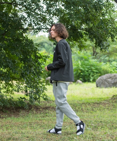 OUTDOOR PRODUCTS(アウトドアプロダクツ)の「【OUTDOOR PRODUCTS/アウトドアプロダクツ】ノーカラー中綿ブルゾン 撥水 防風 ストレッチ 防花粉 紫外線対策機能 ワンポイントブランドロゴ(ブルゾン・メンズ・チャコールグレー/ブラック/カーキ・X-LARGE/LARGE/MEDIUM)」の15枚目の写真