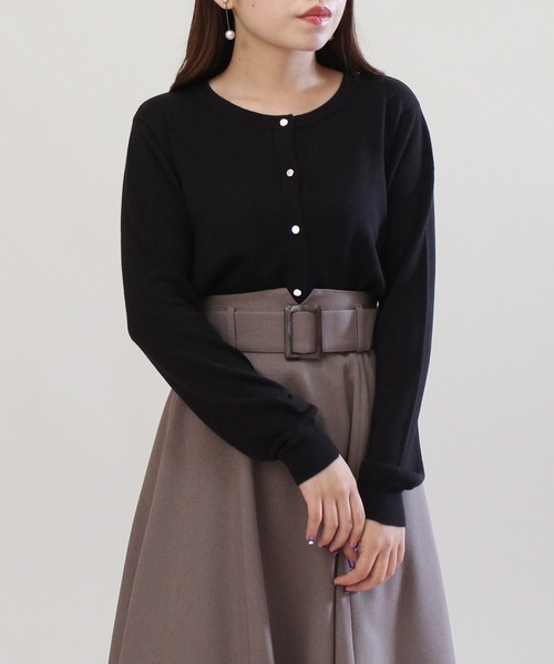 TRUDEA(トルディア)の「ショート丈ニットカーディガン(カーディガン/ボレロ・レディース・モカ/ワイン/ブラック/ホワイト・MEDIUM/LARGE)」の2枚目の写真