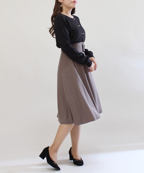 TRUDEA(トルディア)の「ショート丈ニットカーディガン(カーディガン/ボレロ・レディース・モカ/ワイン/ブラック/ホワイト・MEDIUM/LARGE)」の6枚目の写真