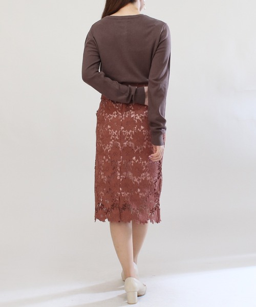 TRUDEA(トルディア)の「ショート丈ニットカーディガン(カーディガン/ボレロ・レディース・モカ/ワイン/ブラック/ホワイト・MEDIUM/LARGE)」の11枚目の写真