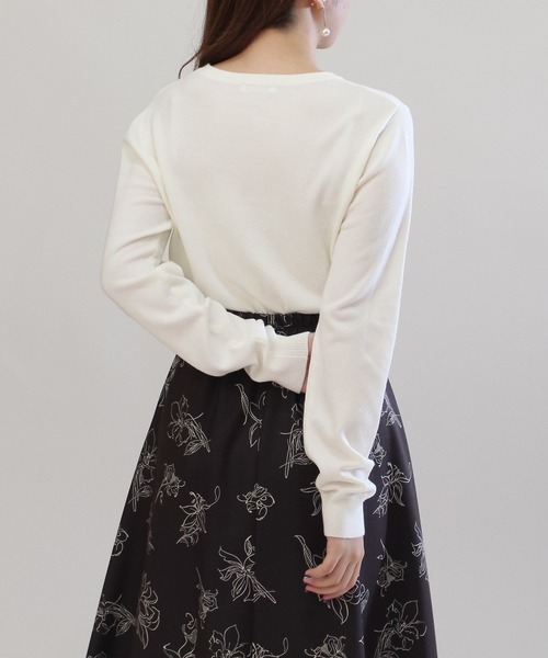 TRUDEA(トルディア)の「ショート丈ニットカーディガン(カーディガン/ボレロ・レディース・モカ/ワイン/ブラック/ホワイト・MEDIUM/LARGE)」の18枚目の写真