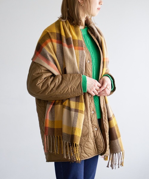 studio CLIP(スタディオクリップ)の「着れちゃうアソートストール(ストール/ショール・レディース・ブラック/ネイビー/ベージュ/グリーン/ブラウン/レッド・FREE)」の4枚目の写真