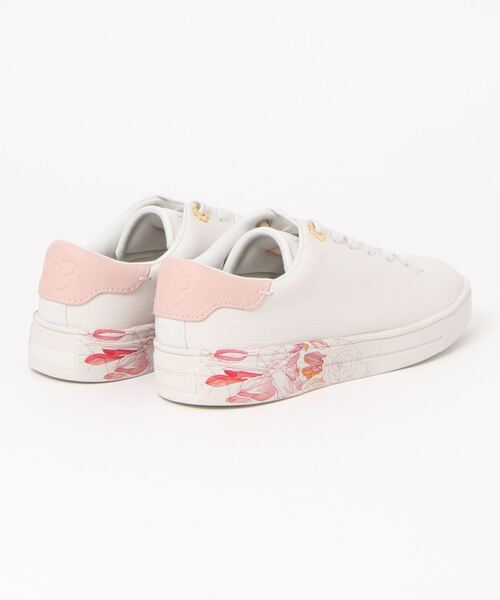 Ted Baker（テッドベーカー）の「KIMBIE フラワープリント　スニーカー（スニーカー・レディース・オートミール・36/37/38/39）」の2枚目の写真