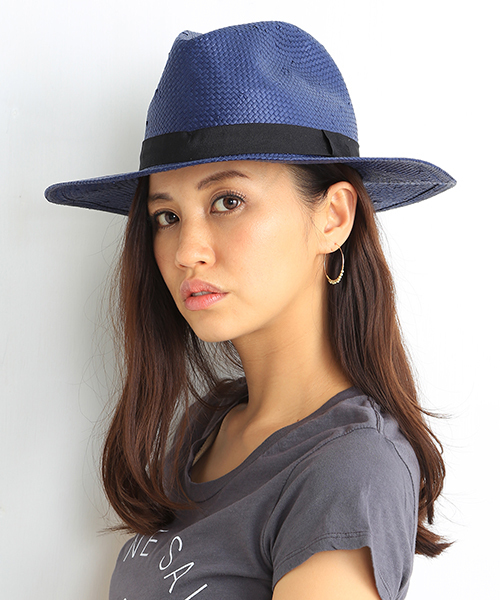 B:MING by BEAMS(ビーミングバイビームス)の「<InRed 6月号掲載>ビーミング by ビームス / ツバ広ペーパーHAT(ハット・レディース・ナチュラル/ネイビー・ONE SIZE)」の2枚目の写真