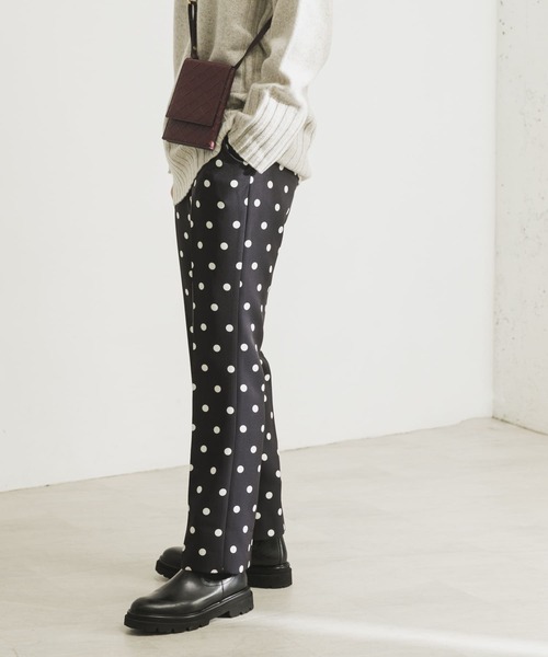 URBAN RESEARCH(アーバンリサーチ)の「ドットプリントスリムイージーパンツ(その他パンツ・レディース・チャコールグレー/ブラック・36/38)」の16枚目の写真