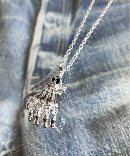 ARCHIVER（アーカイバ）の「【W】【it】【サージカルステンレス316L】金属アレルギー対応 スカルハンドモチーフネックレス（ネックレス