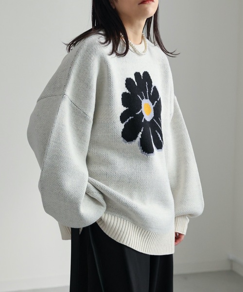 ap retro（アプレトロ）の「ジャガードフラワーニットプルオーバー（ニット/セーター・レディース・アイボリー/ブラック・FREE）」の8枚目の写真
