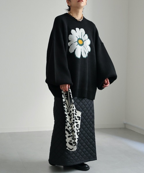 ap retro（アプレトロ）の「ジャガードフラワーニットプルオーバー（ニット/セーター・レディース・アイボリー/ブラック・FREE）」の6枚目の写真