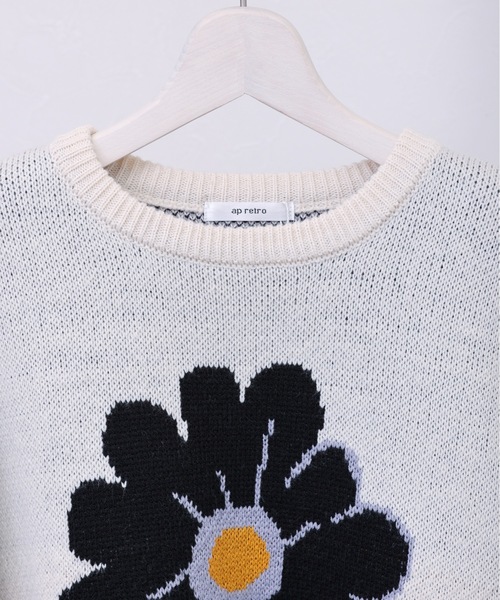 ap retro（アプレトロ）の「ジャガードフラワーニットプルオーバー（ニット/セーター・レディース・アイボリー/ブラック・FREE）」の7枚目の写真
