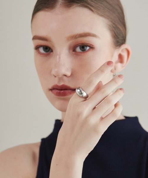 ciite' surgical stainless(シーテサージカルステンレス)の「【 金属アレルギー対応 】 ぷっくりリング サージカルステンレス 316L(リング・レディース・ゴールド/シルバー・11号/13号/4号/15号/7号/9号)」の2枚目の写真