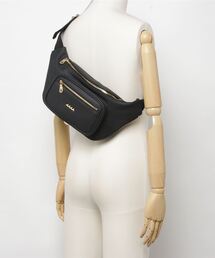 muta marine（ムータ・マリン）の「CONTINUA パンチングエシカルレザー