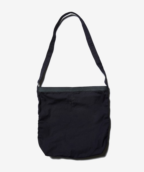 rehacer(レアセル)の「rehacer : Looping Shoulder Bag / ルーピングショルダーバッグ(ショルダーバッグ・メンズ・カーキ/スミクロ・FREE)」の10枚目の写真