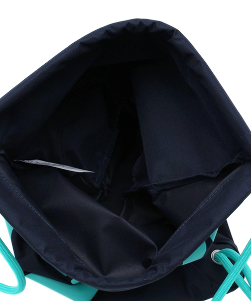 NIKE（ナイキ）の「NIKE（ナイキ） GYM SAC（バックパック/リュック・レディース・ブラック/レッド/イエロー/コバルトブルー/ネイビー・フリー）」の11枚目の写真