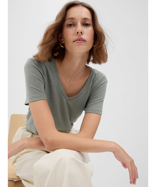GAP（ギャップ）の「リネンブレンド Tシャツ（Tシャツ/カットソー・レディース・ブラック/グリーン/ホワイト/グリーン系その他・M/L/XL/XXS/S/XS）」の4枚目の写真