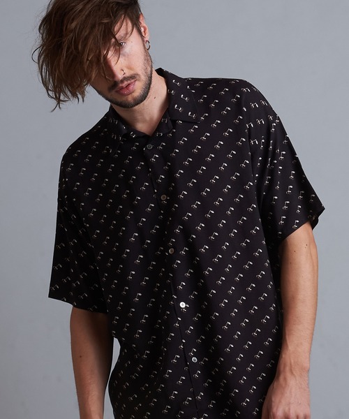 NO ID.（ノーアイディ）の「【NO ID.】Cherry Print Open Collar Shirt / チェリー プリント オープン カラー シャツ（シャツ/ブラウス・メンズ・ブルー/ブラック/レッド・ONE SIZE）」の6枚目の写真
