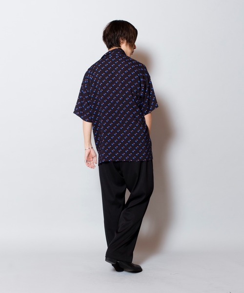 NO ID.（ノーアイディ）の「【NO ID.】Cherry Print Open Collar Shirt / チェリー プリント オープン カラー シャツ（シャツ/ブラウス・メンズ・ブルー/ブラック/レッド・ONE SIZE）」の4枚目の写真