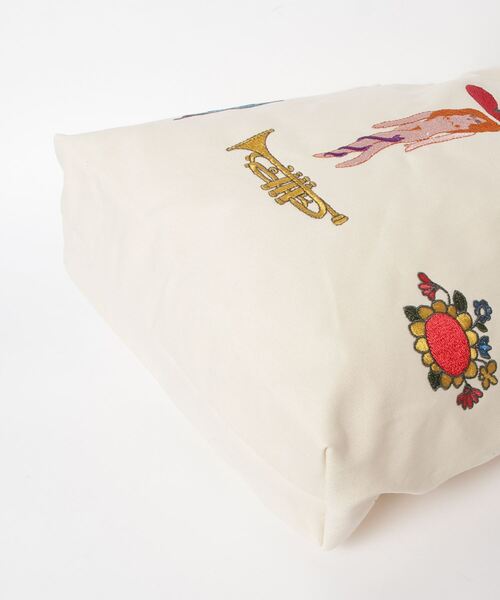 BOHEMIANS（ボヘミアンズ）の「BOHEMIANS/ボヘミアンズ　CANVAS GOOD TIMES EMB TOTE M　グッドタイムス刺繍トートショルダーバッグ　BB-94ST（ショルダーバッグ・レディース・その他24・F）」の3枚目の写真