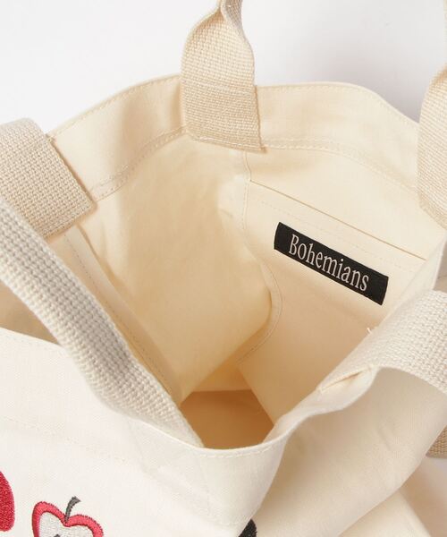 BOHEMIANS（ボヘミアンズ）の「BOHEMIANS/ボヘミアンズ　CANVAS GOOD TIMES EMB TOTE M　グッドタイムス刺繍トートショルダーバッグ　BB-94ST（ショルダーバッグ・レディース・その他24・F）」の2枚目の写真