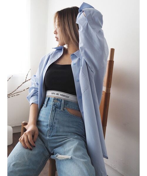 EVRIS（エヴリス）の「ワンポイントベーシックオーバーサイズシャツ（シャツ/ブラウス・レディース・ホワイト/イエロー/ブルー・FREE）」の17枚目の写真