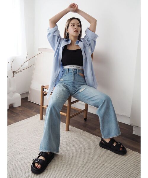 EVRIS（エヴリス）の「ワンポイントベーシックオーバーサイズシャツ（シャツ/ブラウス・レディース・ホワイト/イエロー/ブルー・FREE）」の19枚目の写真