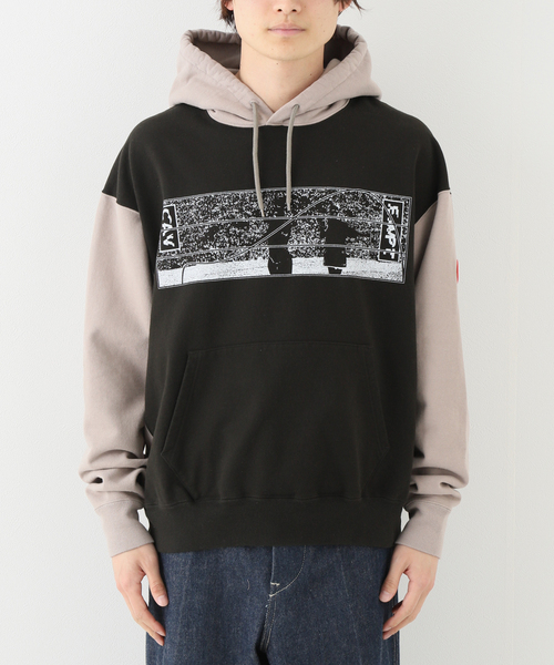 C.E(シーイー)の「【C.E / シーイー】 DICHROMATIC HOODY(パーカー・メンズ・ブラック・MEDIUM/LARGE/X-LARGE)」の7枚目の写真