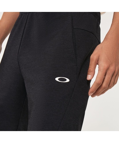 OAKLEY(オークリー)の「オークリー ENHANCE TECH JERSEY SHORTS 9INCH 13.0 / ジャージショーツ /TRAINING スポーツ・トレーニング/OAKLEY(その他パンツ・メンズ・ダークブルー/ブラック/ダークブラック・S/L/M/XL/XS)」の9枚目の写真