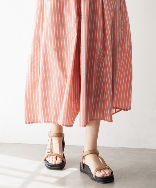 ikka(イッカ)の「ベルクロフットベットスポサン(サンダル・レディース・ブラック/キャメル・M/L)」の1枚目の写真