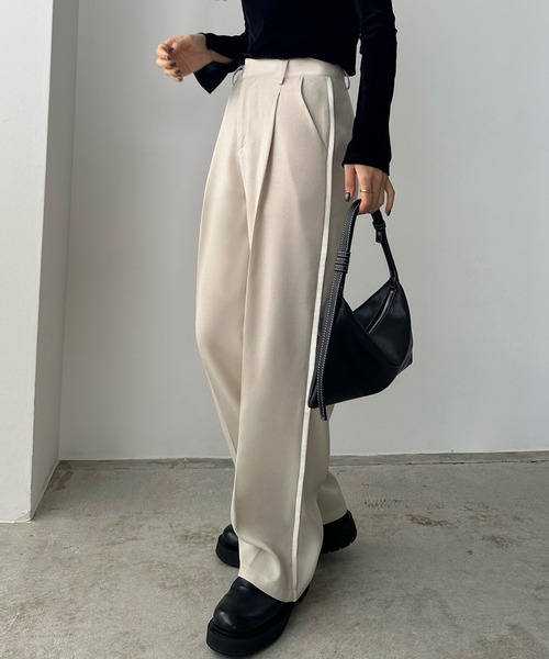 callautia(カラウティア)の「サイドラインスラックスパンツ(スラックス・レディース・ブラック/ライトグレー/ライトベージュ・LARGE/SMALL/MEDIUM)」の7枚目の写真