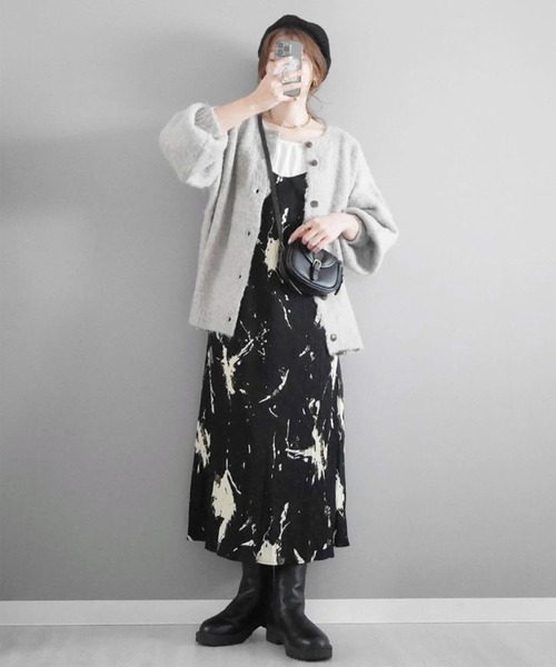 Chick(チック)の「総柄キャミワンピース(ワンピース・レディース・ブラック・L/M/S)」の17枚目の写真