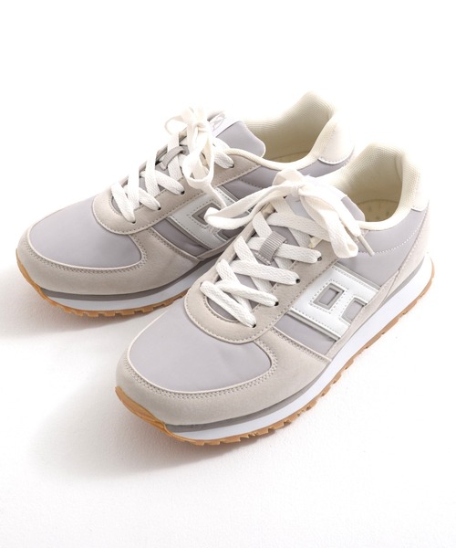 Arnold Palmer（アーノルドパーマー）の「ミドルカット スニーカー（スニーカー・レディース・ネイビー/グレー/ブラック・23.5cm/25.0cm/24.5cm/23.0cm/24.0cm）」の3枚目の写真