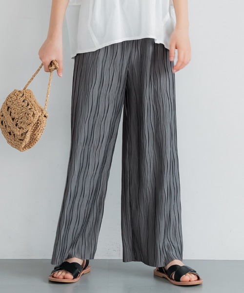 coca(coca)(コカ)の「キッズ 親子お揃いウェーブプリーツパンツ(その他パンツ・キッズ・ブラック/レオパード/カーキ/ドット/ライトグリーン/ブラウン/B/A/ライトブルー/チャコール/ライトベージュ/ベージュ/オレンジ・110/120/130/140/150)」の3枚目の写真